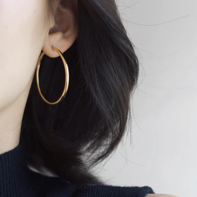 Gold/Silver middle size simple hoop earring　00143