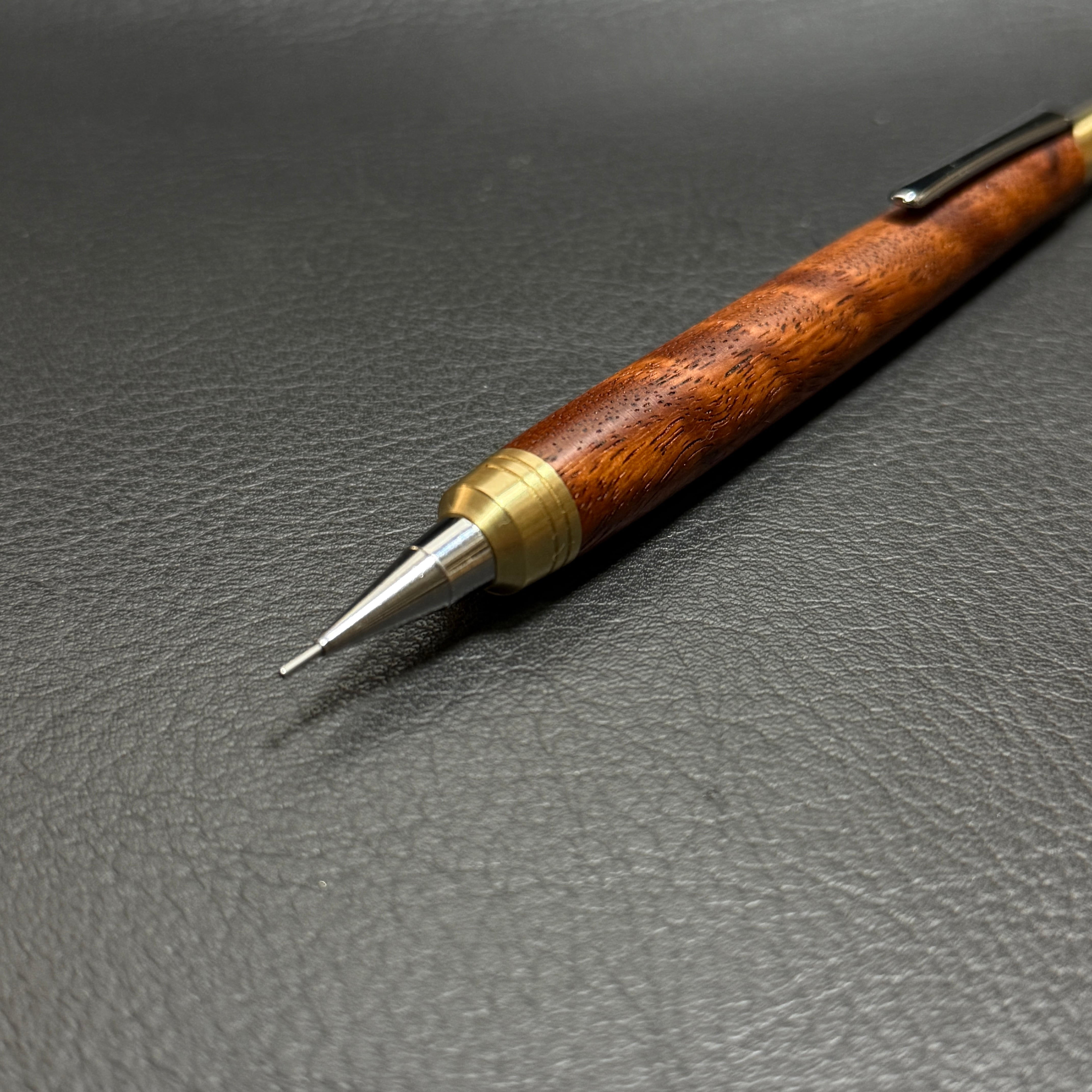 556重量タイプ 本花梨トラ杢 強低重心ZINOタイプ 真鍮 | handwood