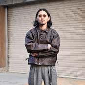 CCUの新作「TRUCKER JACKET」フェイデッドブラウンコーディネート
