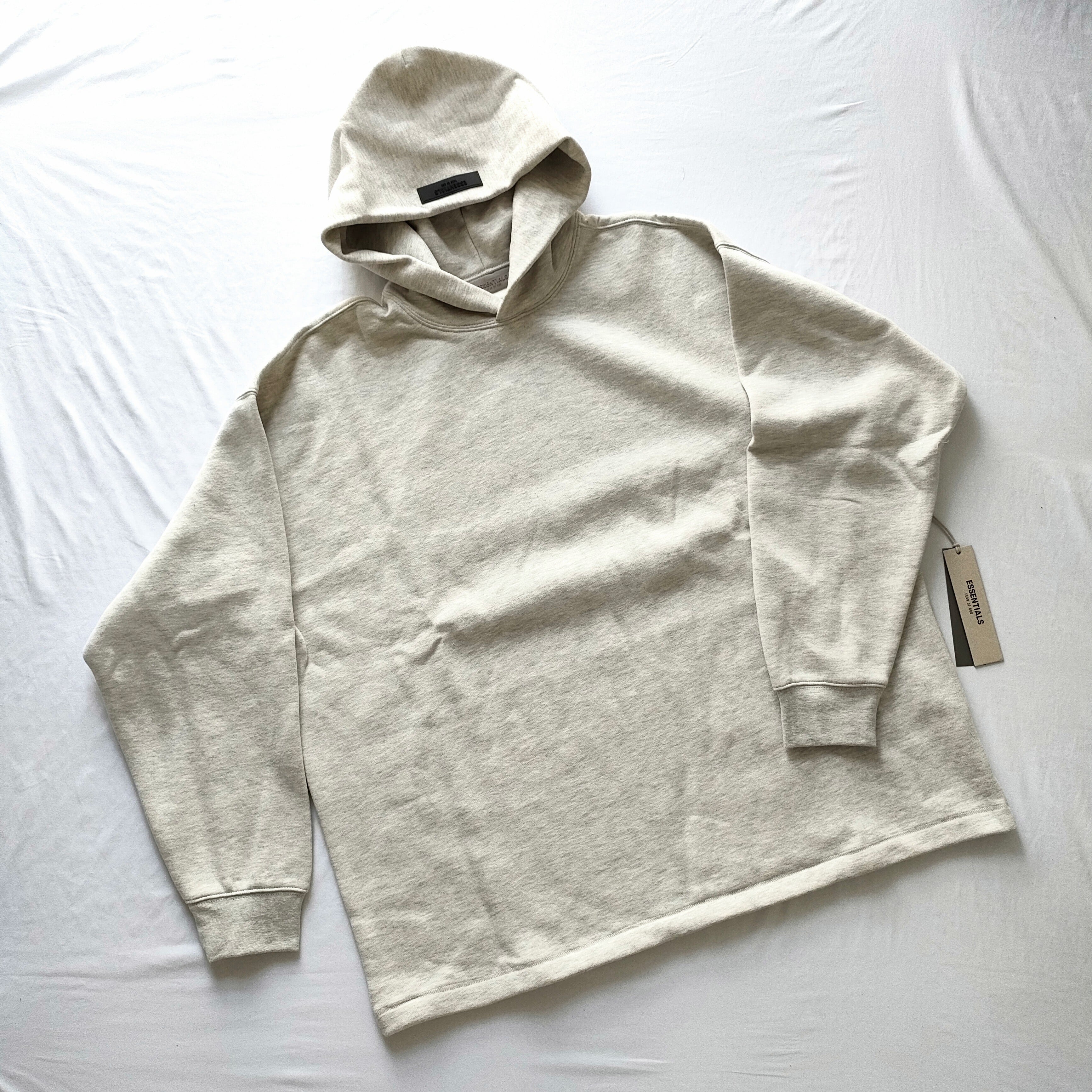 Fear of God ESSENTIALS】Relaxed Hoodie (Light Oatmeal) | Zou Yilu ...