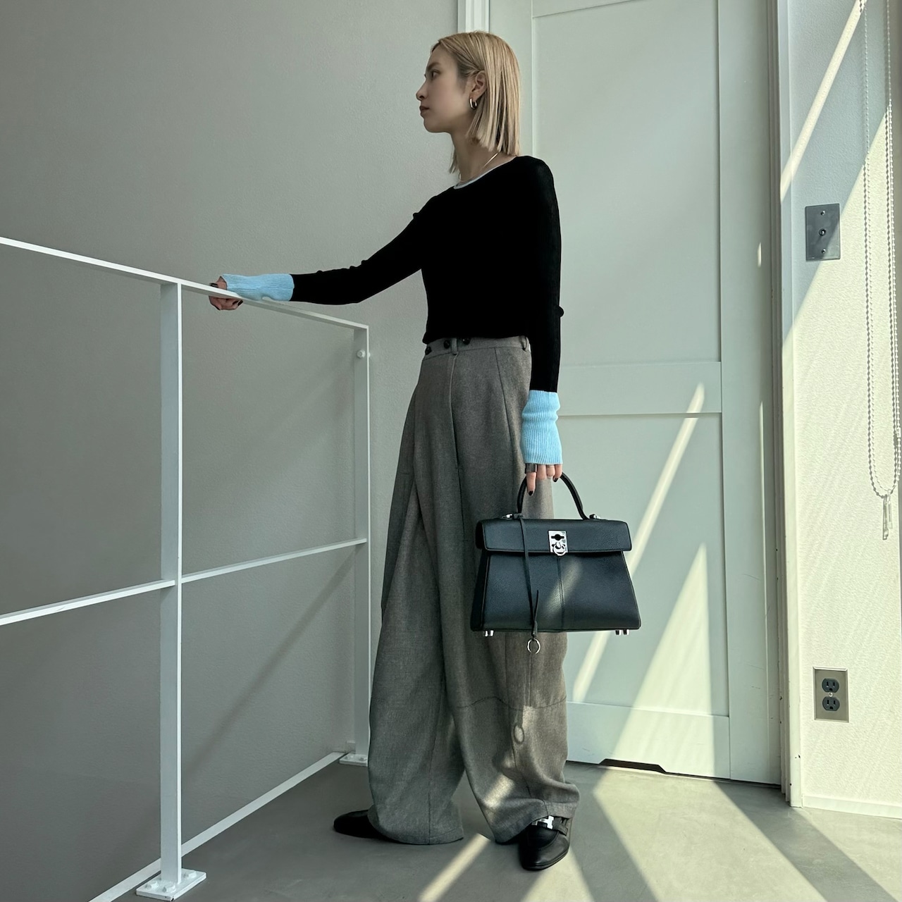 袖バイカラーシアーニットCS/ブラック