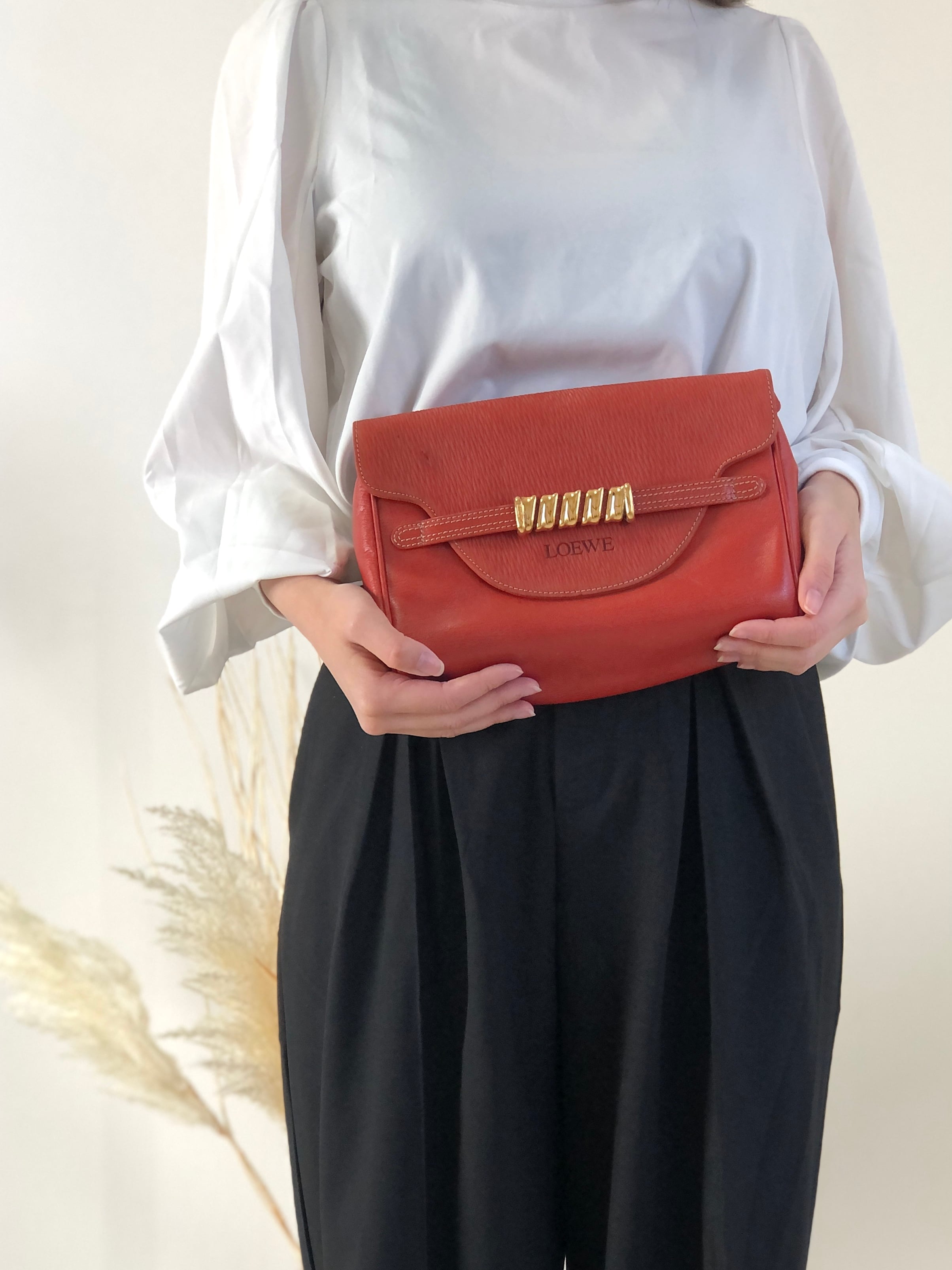 希少色ロエベ ロエベ LOEWE ショルダーバッグ ベラスケス レッド 