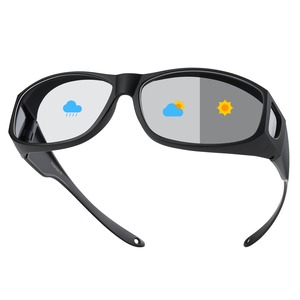 【努力特価】オーバーサングラス 調光偏光レンズ メガネの上から UV400 99.9%カット ブルーライトカット 昼夜兼用 TR90素材 超軽量 メンズ レディース 度付き対応 スポーツサングラス