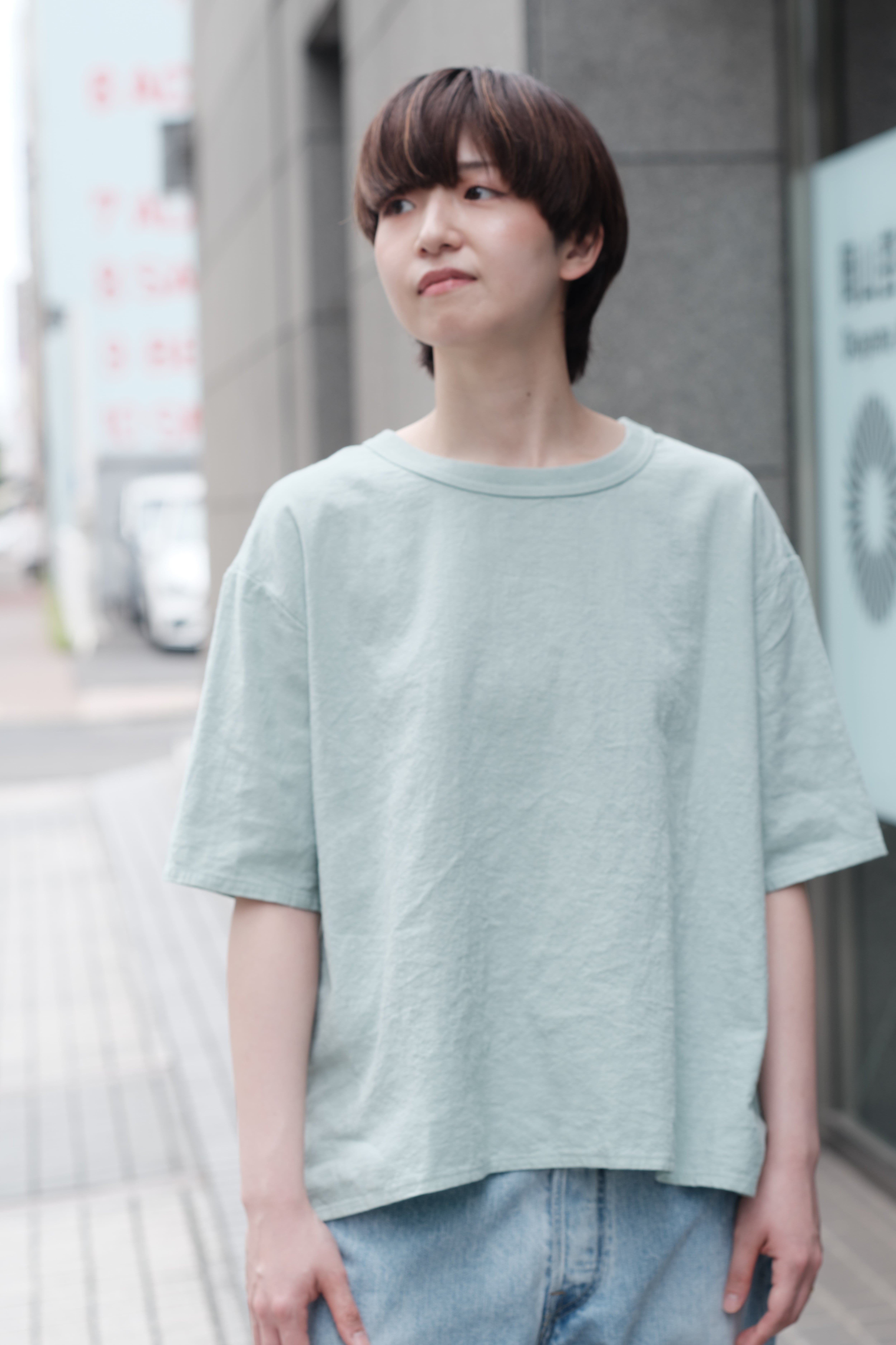 maillot】linen rich back tuck half sleeve shirt-Tee | theater