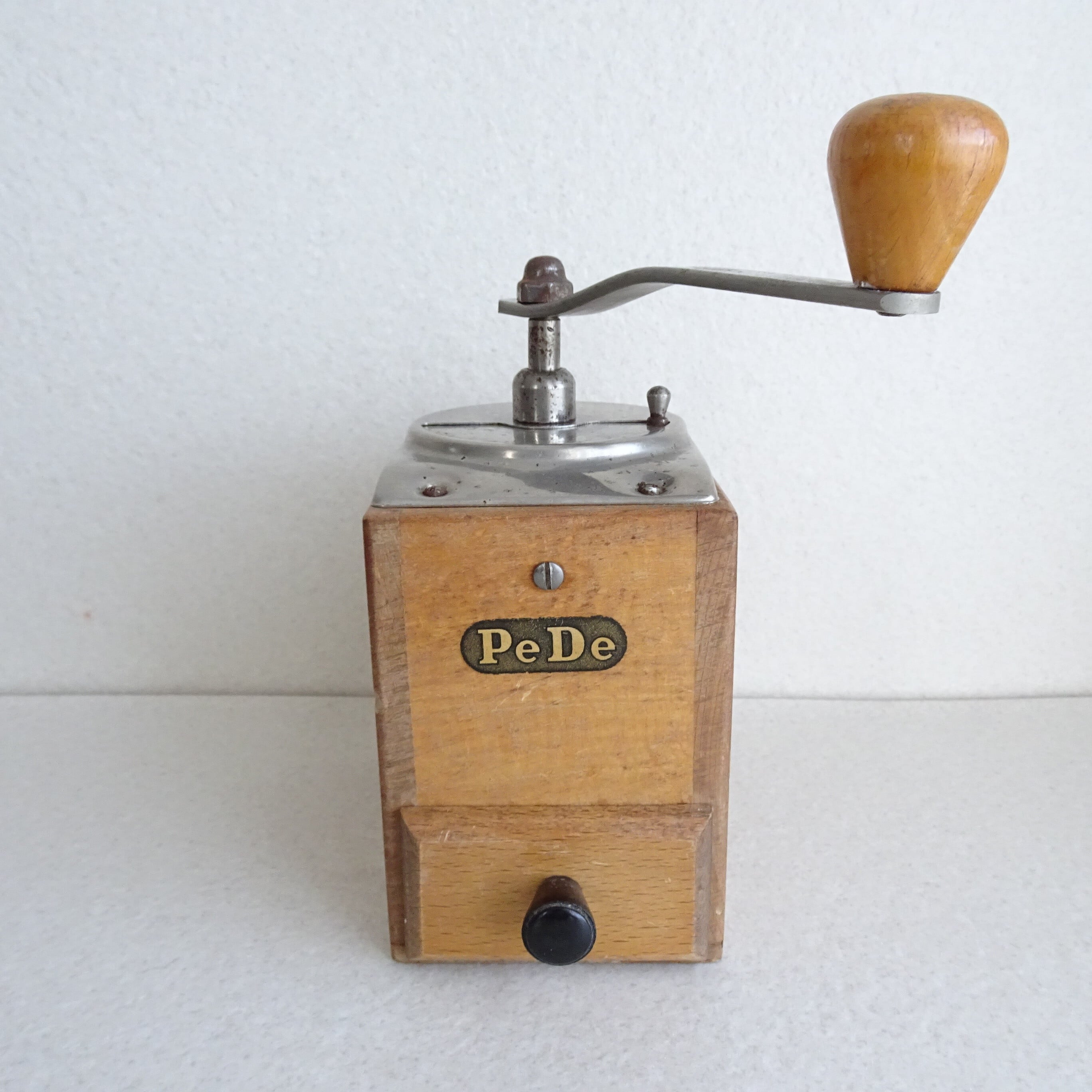 ドイツ・ヴィンテージコーヒーミルコレクション | 純喫茶家具の村田商會