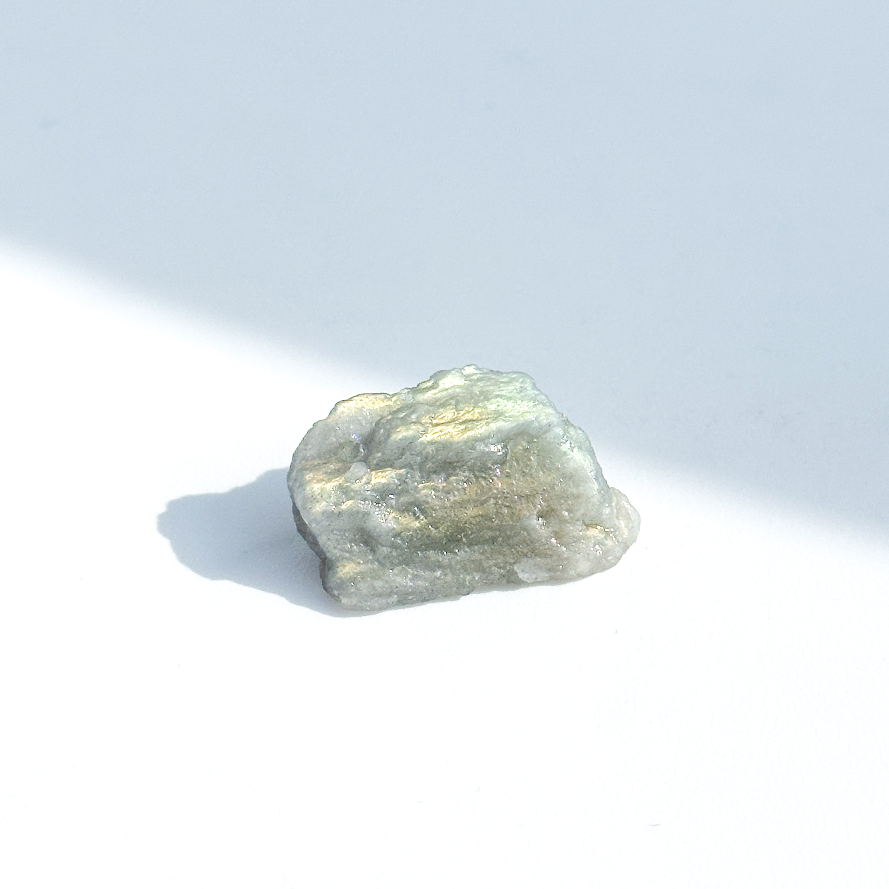 ホワイトラブラドライト 原石65◇ White Labradorite ◇天然石・鉱物・パワーストーン・インテリア