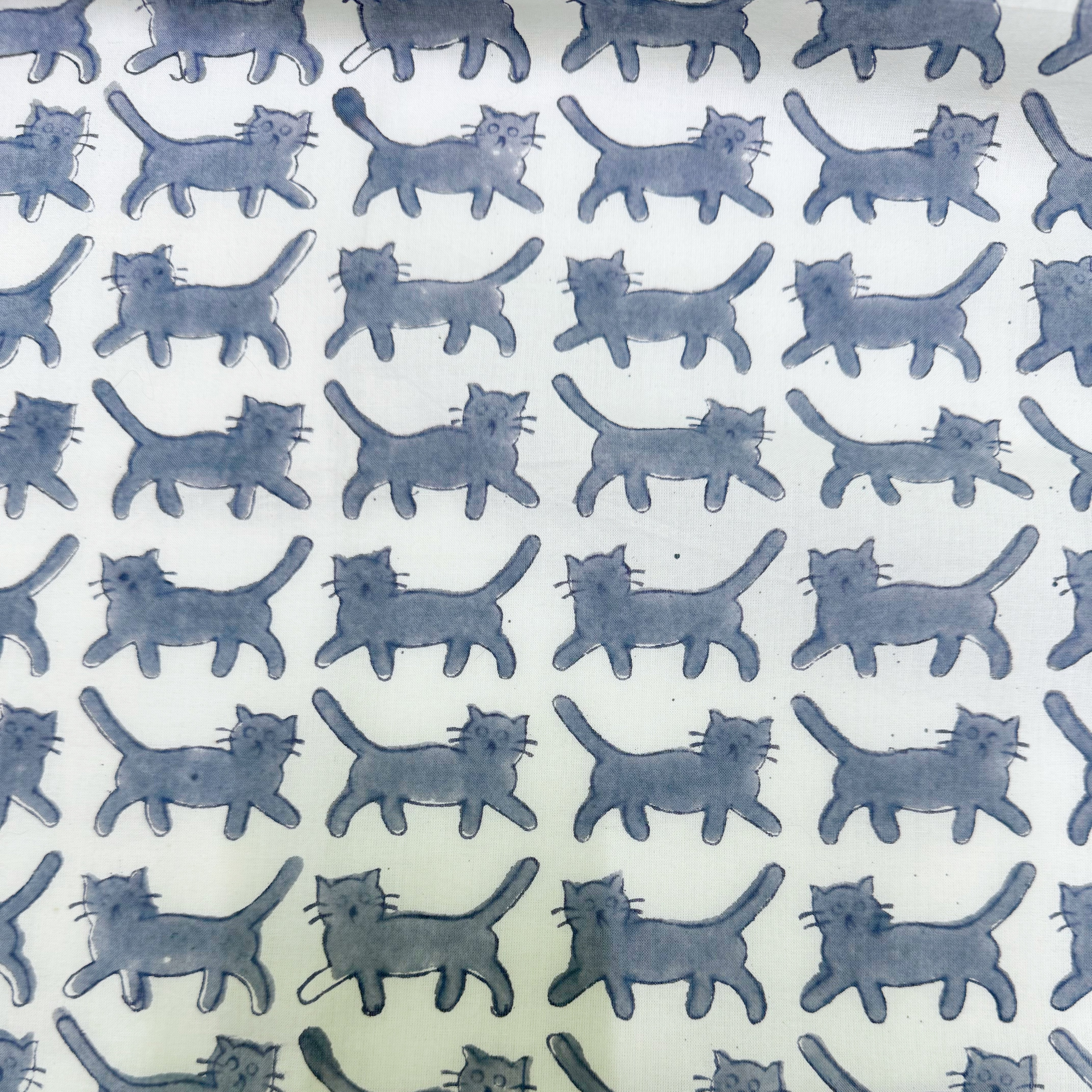 インド産ハンドブロックプリント生地 長尺OK NHB172D 猫ロシアンブルー