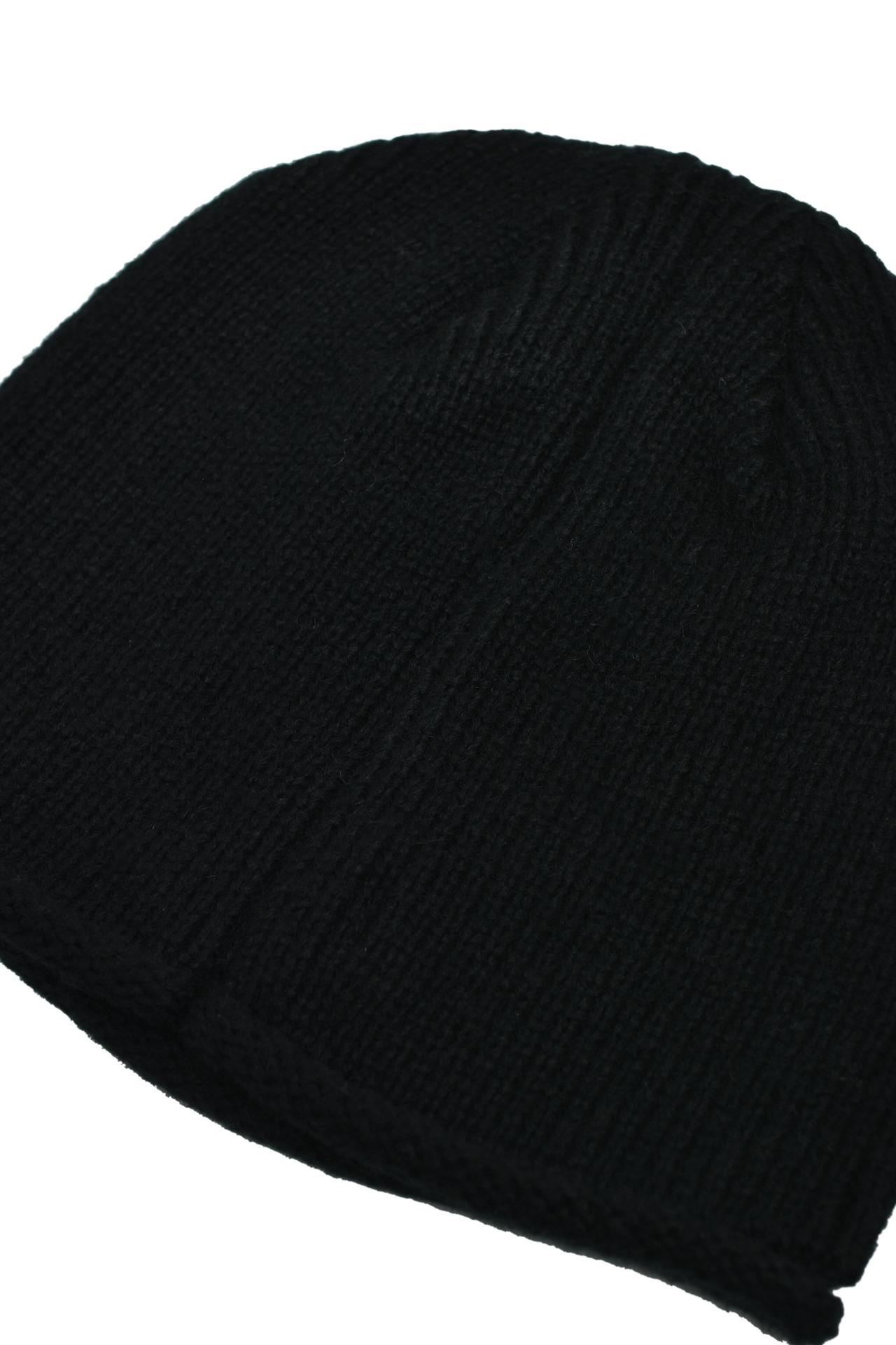 BREATH / southside cross beanie black