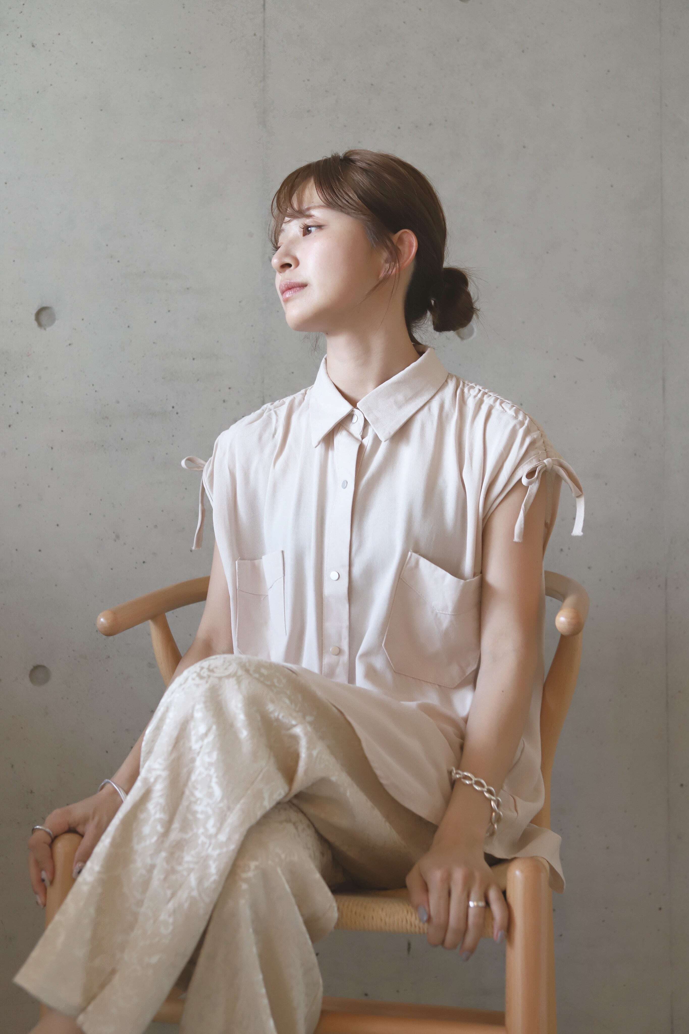 【moff time】shoulder gather blouse