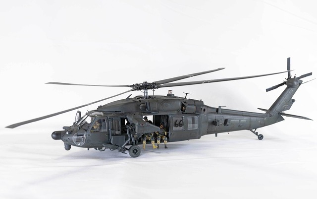 長谷川迷人製作】KITTY HAWK 1/35 MH-60L Black Hawk DAP仕様 | plakaza 