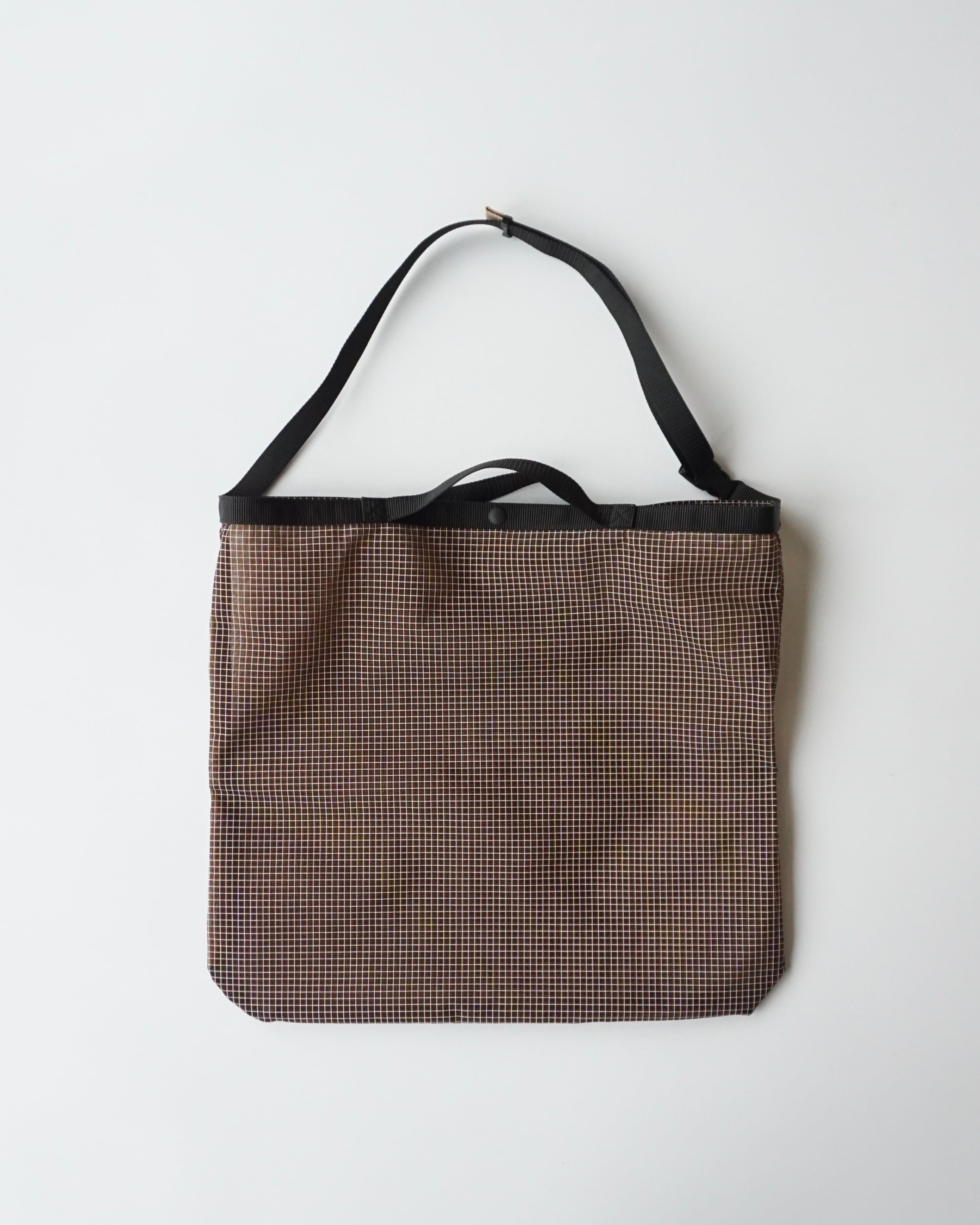 STAN Product Mesh shoulder bag