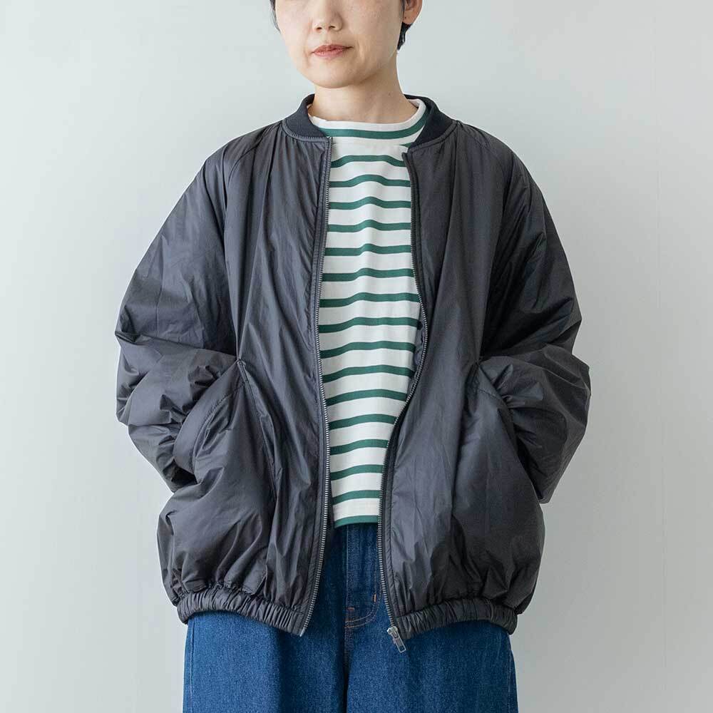 【美品】Taylormade 中綿ブルゾン　L 4dcca87717e57d8801fda77e43bc64