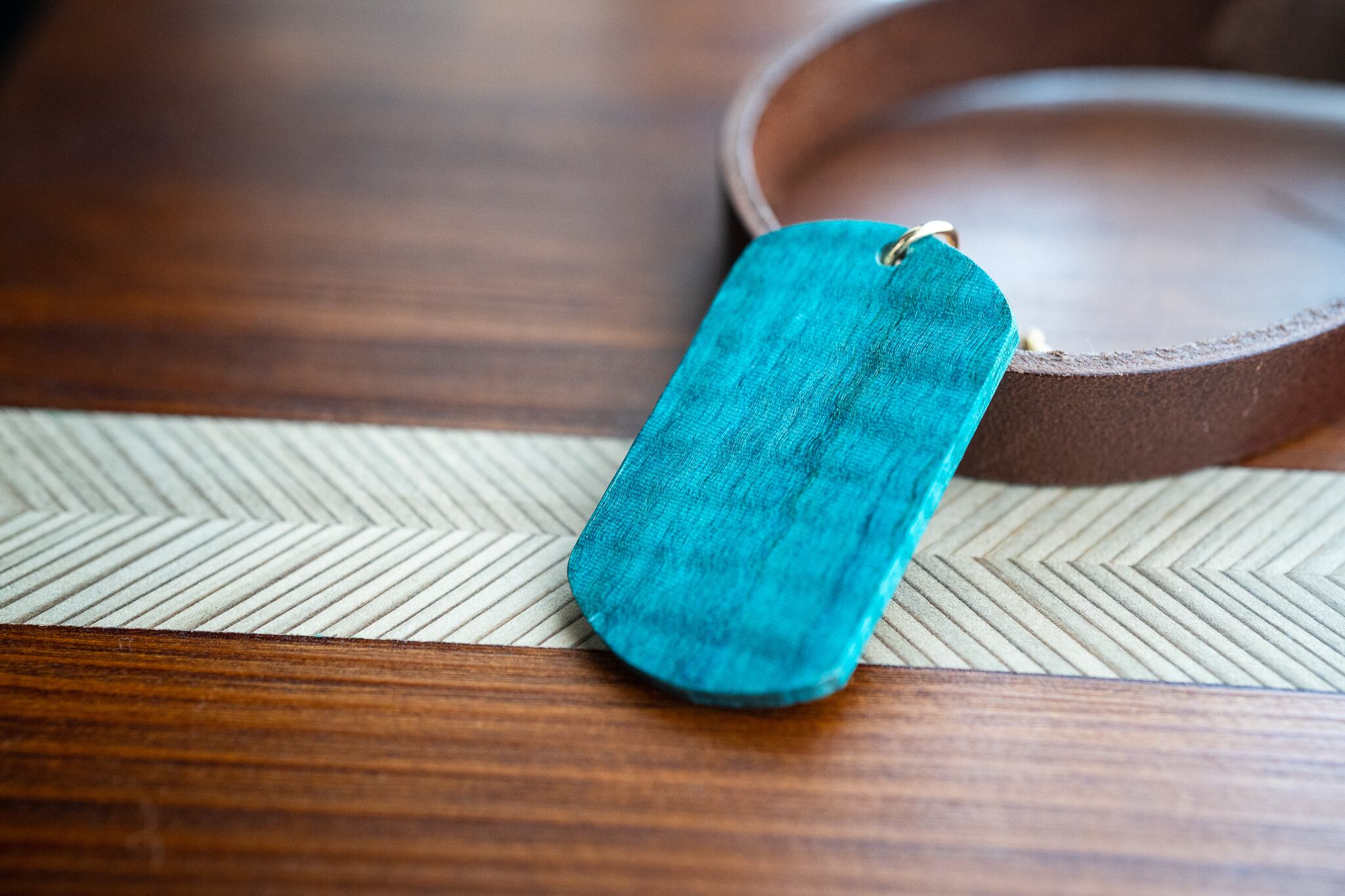 【碧い海】スタビライズドウッド トチ 縮杢 ドッグタグ