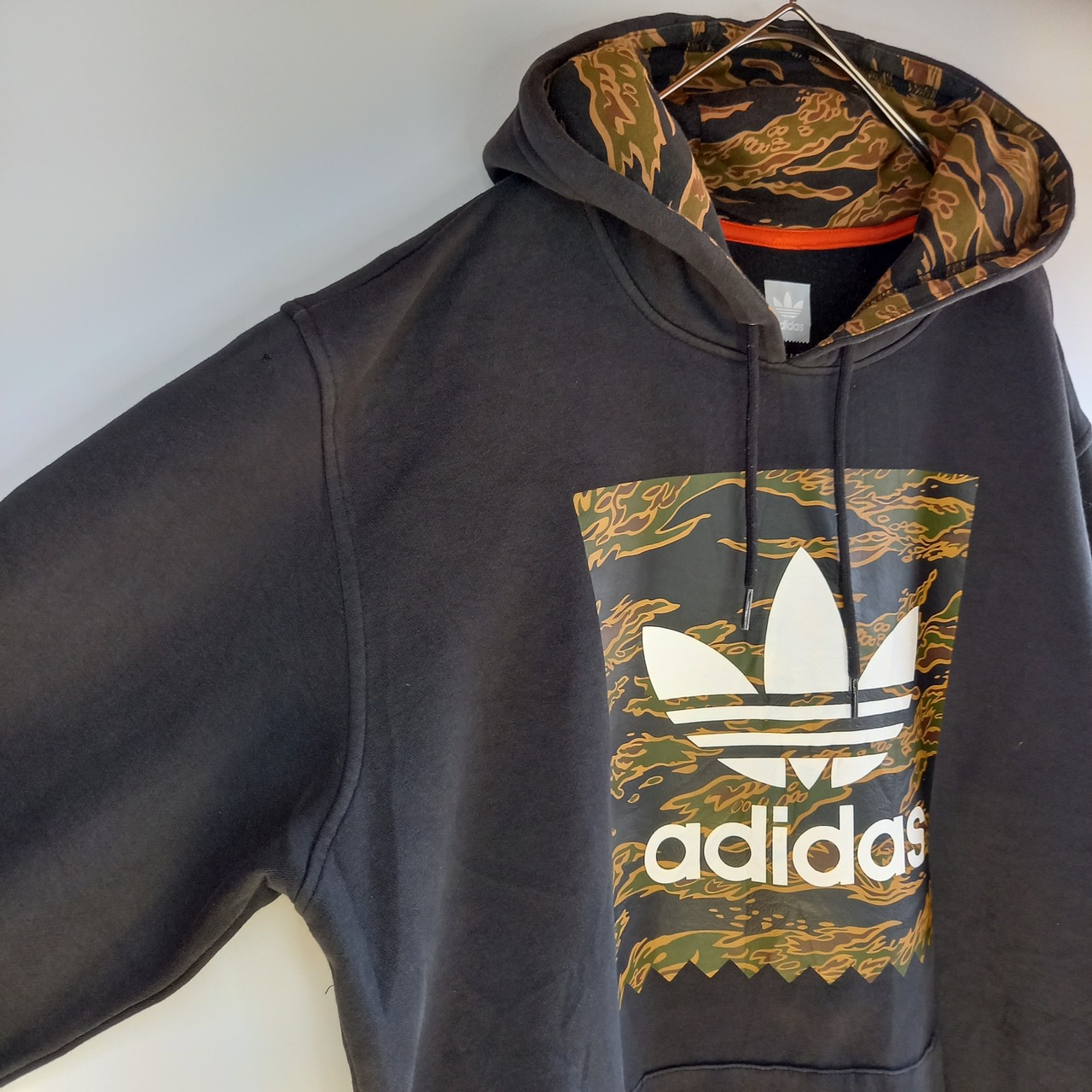 アディダス　プルオーバー　スウェット　フーディー　オーバーサイズ　ビッグロゴ