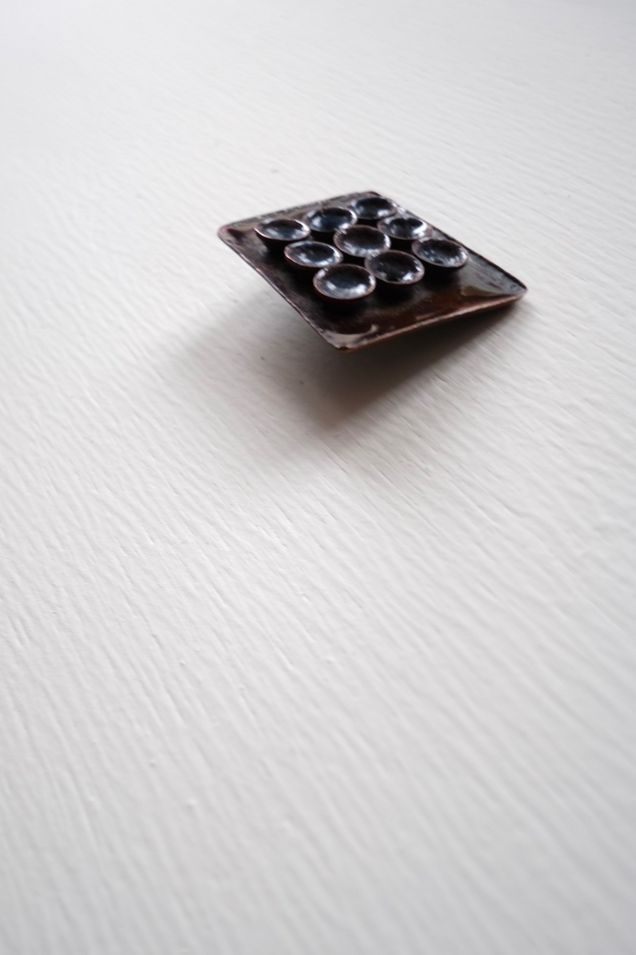 Octopus suckers relief brooch