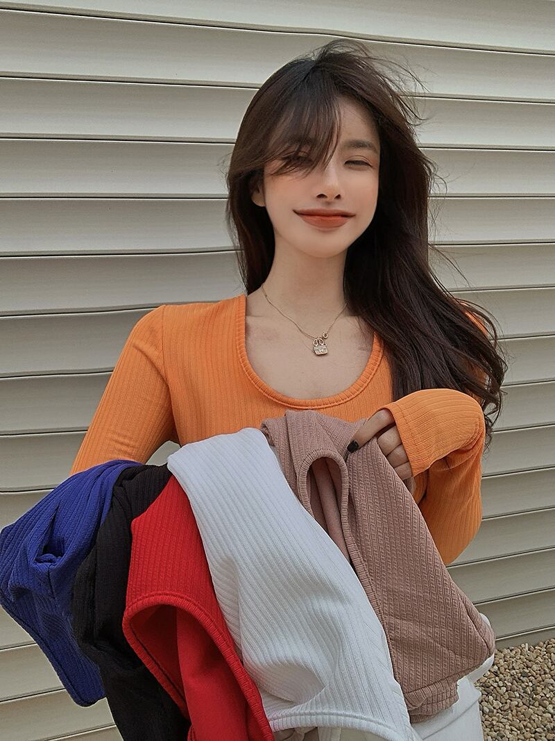 ニットスプリングホワイトTシャツ ロング 春物 ブラックストロベリース27163380272