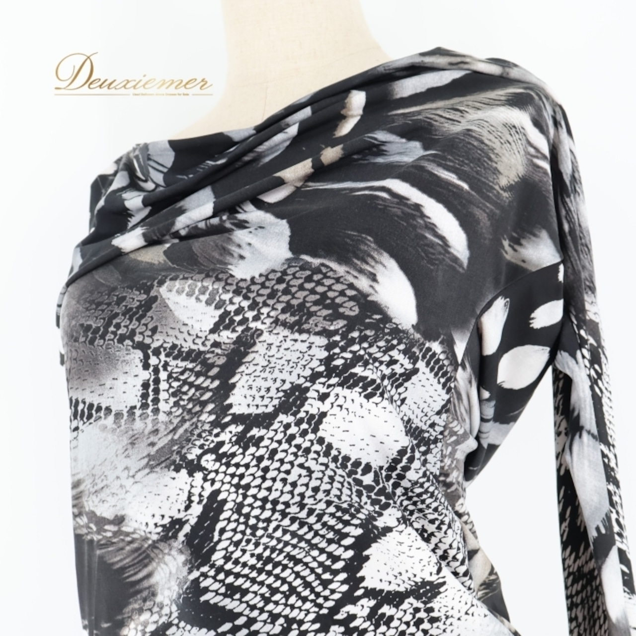 社交ダンス 衣装 ジャンティ gentil ラテン ドレス ワンピース 黒 白 グレー 伸縮 軽い 薄い パーティ 発表会 柄 模様 ストレッチ ブラック系 ホワイト系 グレイ系 フェスティバル デザイン スタイル シンプル おしゃれ 動きやすい 着心地 伸びる ファッション パーティー ウェア エレガント レディース