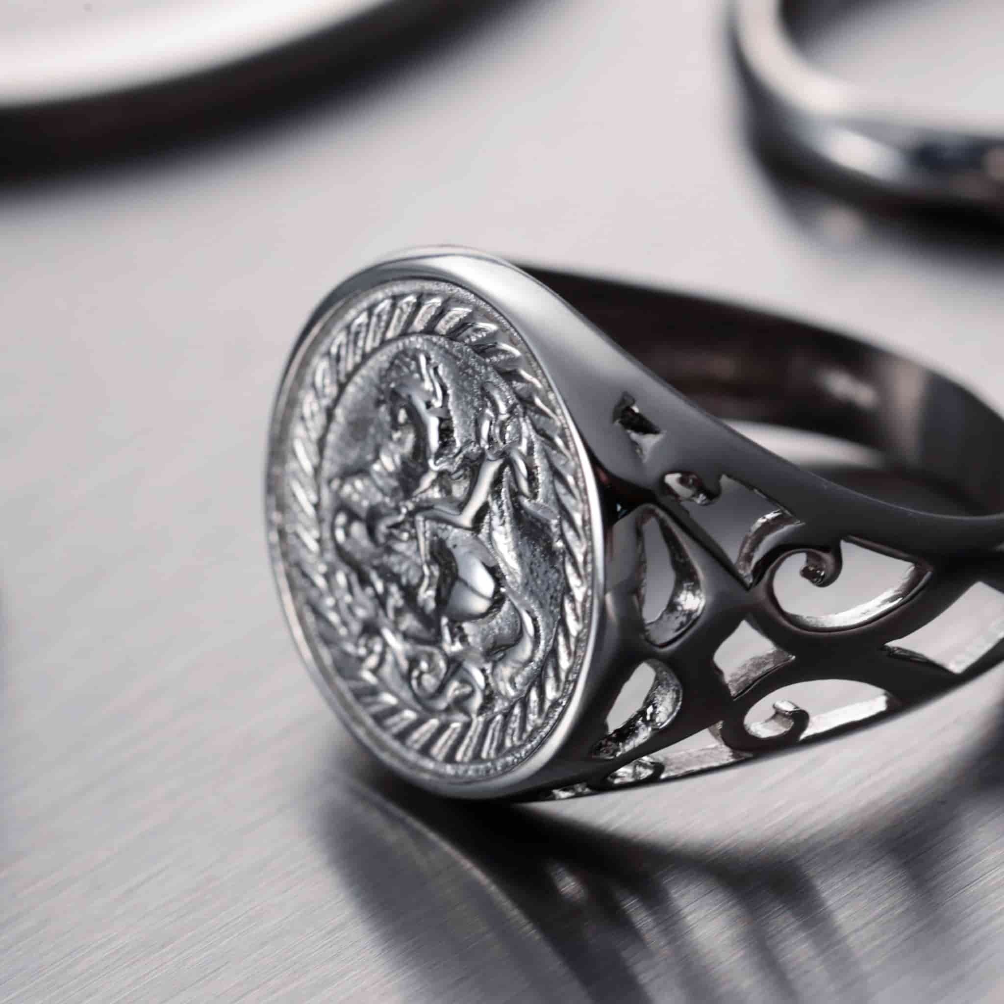 coin signet ring (silver) #r47 | garcia coin signet ring (silver) #r47 | garcia