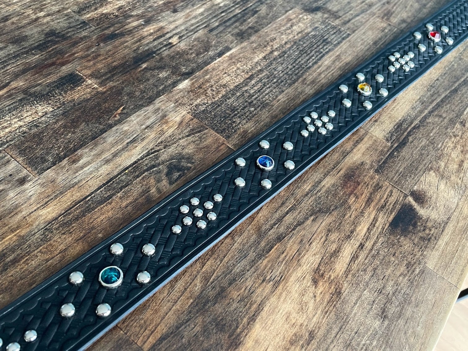 スタッズベルト 《シメナワ》 | 荒馬スタッズ工業