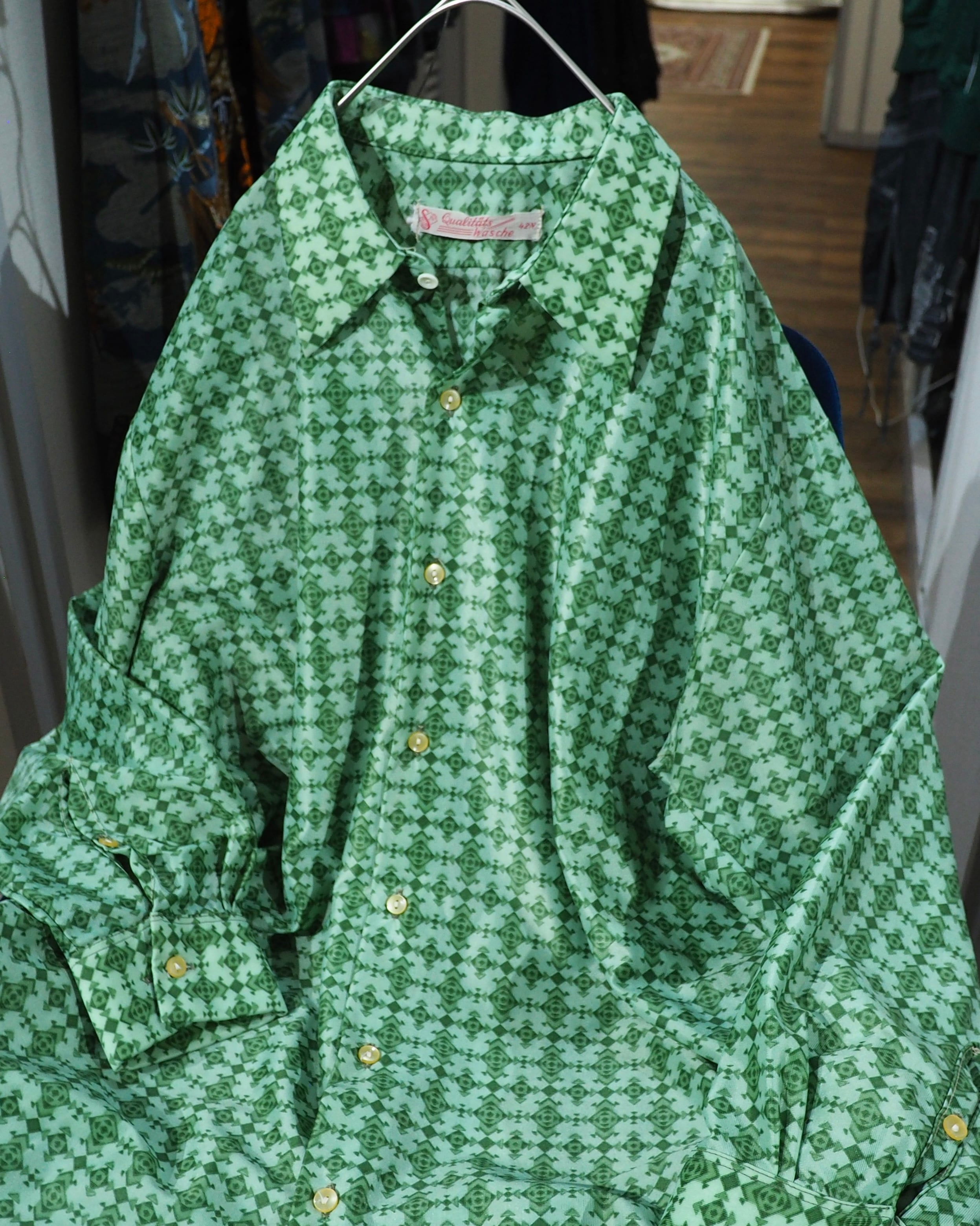 1970 - 80s Geometric rhombus patterns vintage Drape loose shirt