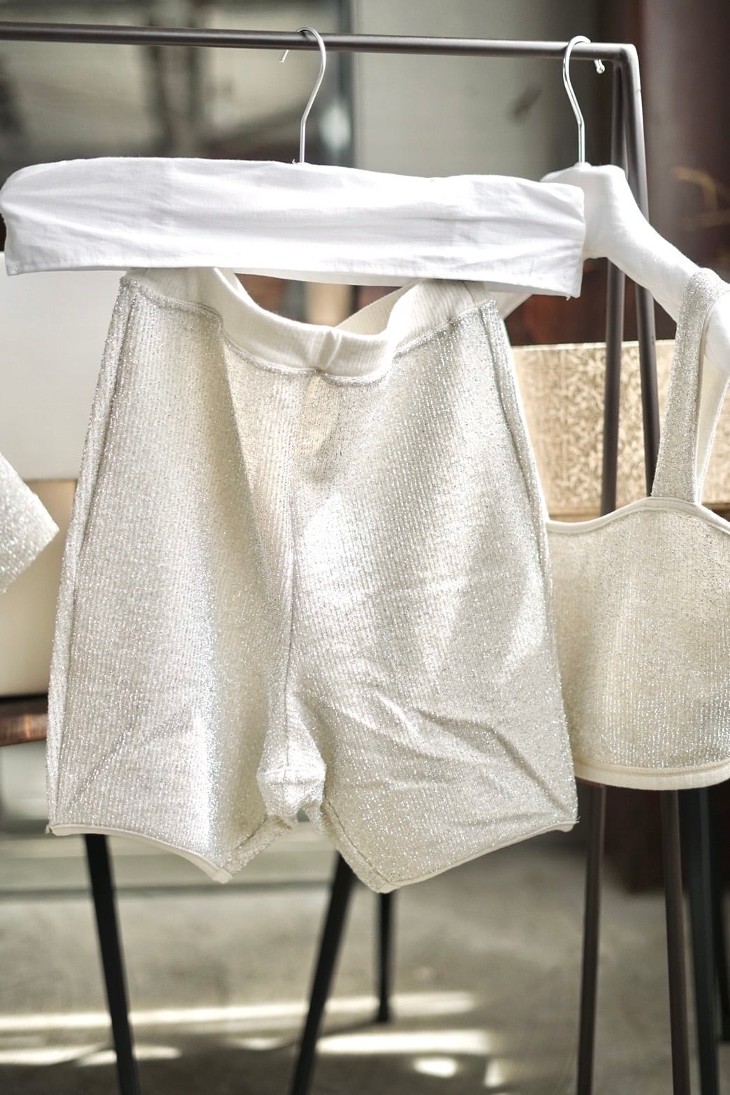 jonnlynx 新品未使用 今季 LAME TANK silver jonnlynx / lame shorts ( silver ) | JUQUI Online
