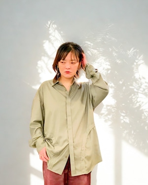 ミュルティーウェイ スナップボタンシャツ カーキ