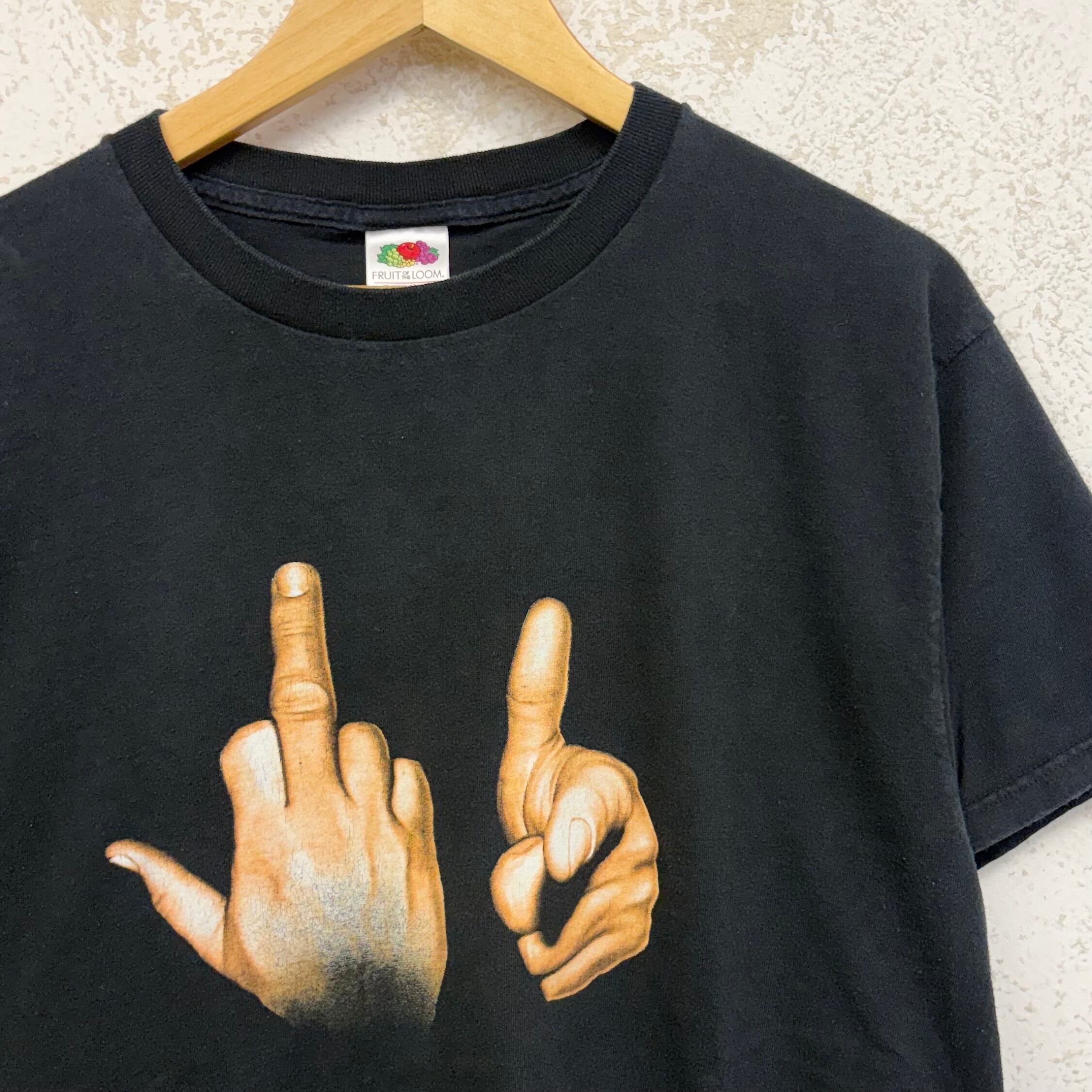 00's hand sign 