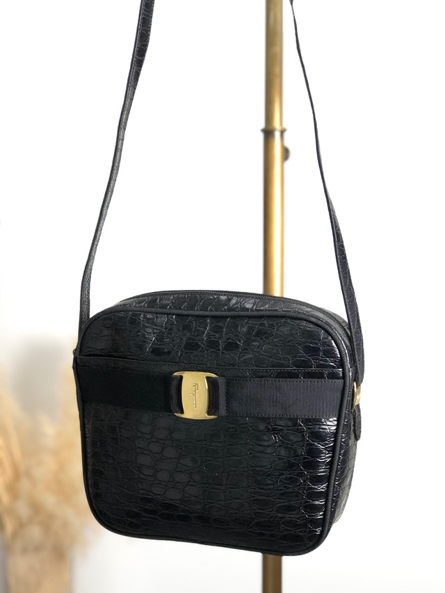 Salvatore Ferragamo フェラガモ ヴァラ クロコ型押し レザー バッグ 