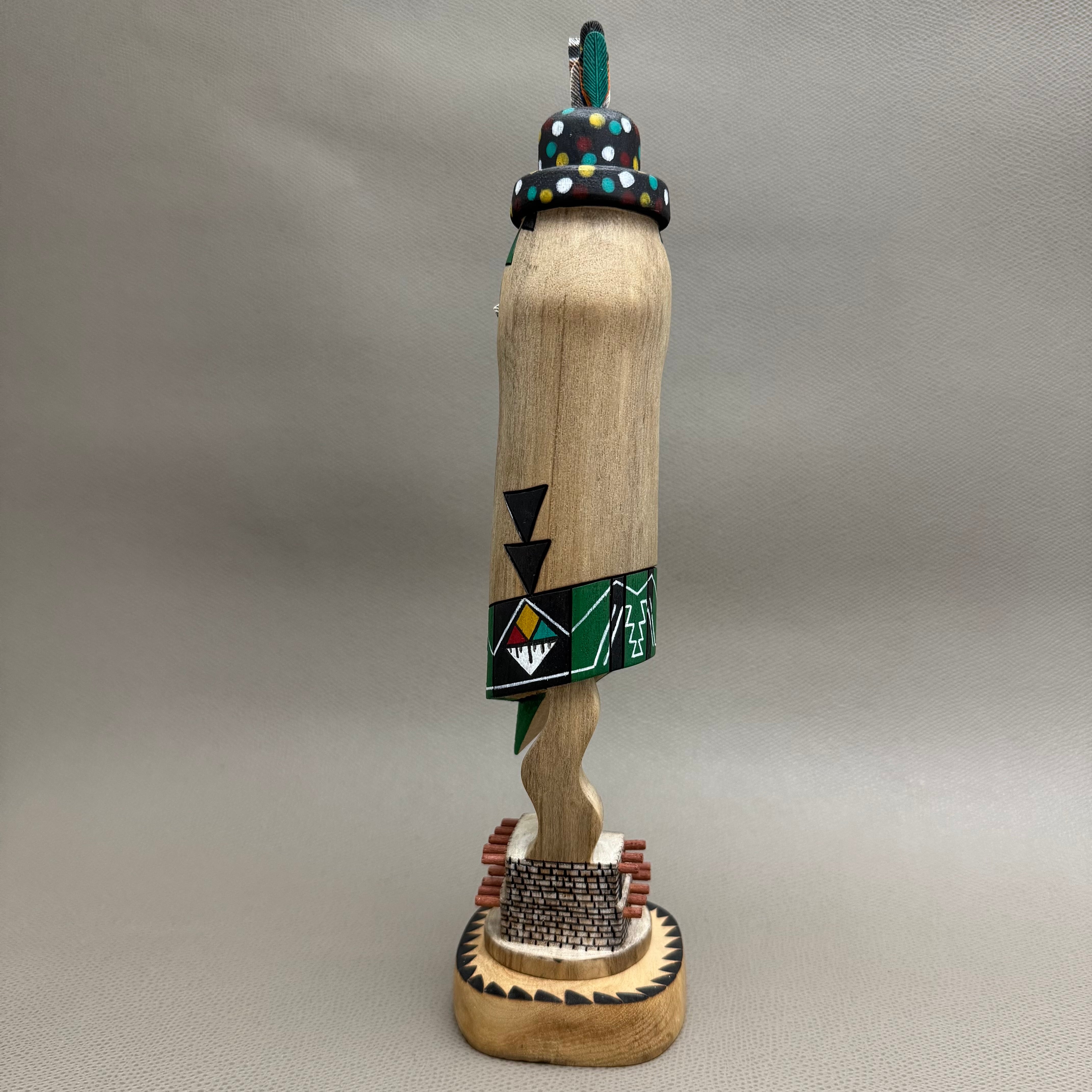 インディアンジュエリー　Zuni族　カチナドールペンダントトップ ZUNI（ズニ）族 Tiffany Tsabetsaye（ティファニー・ツァベツァイ）作