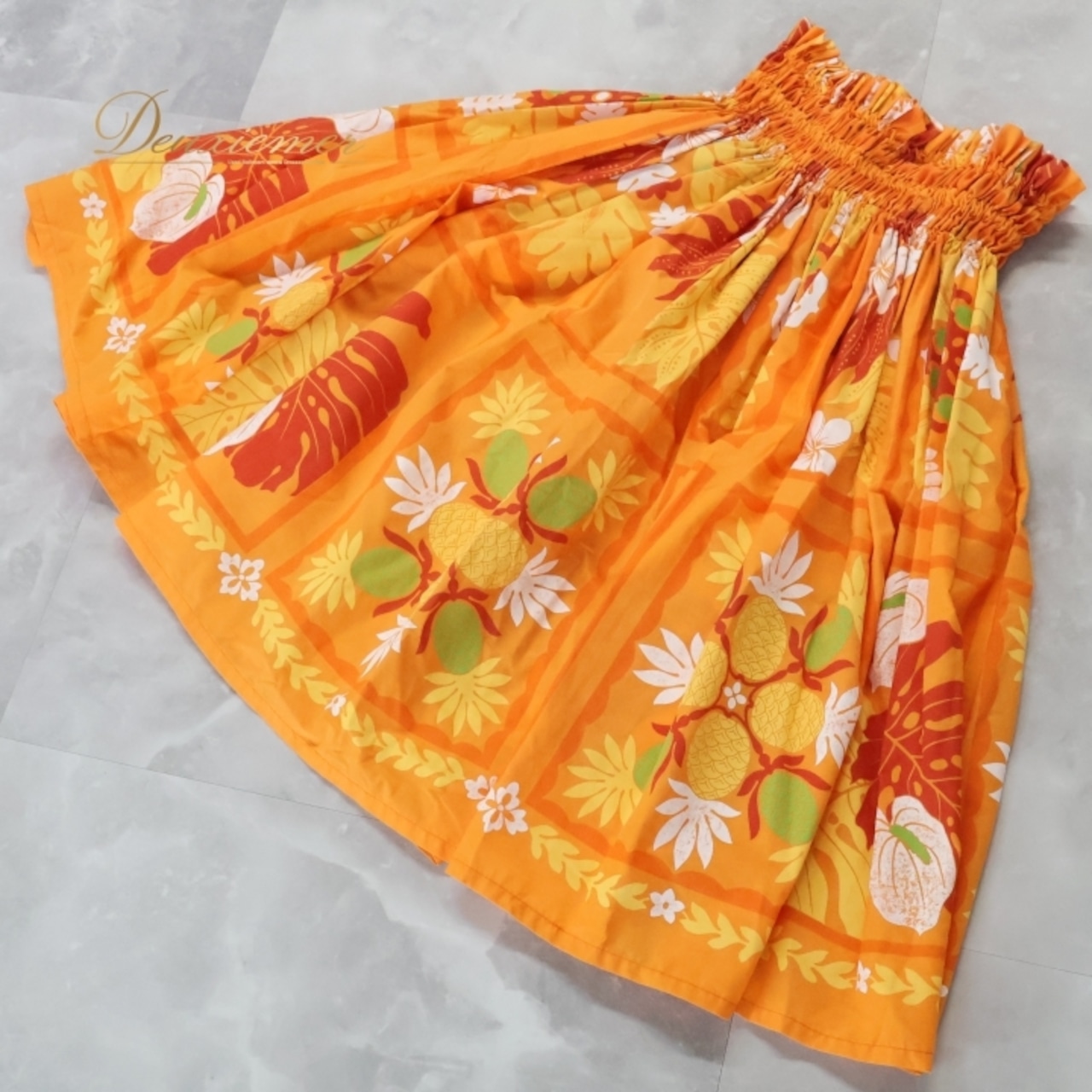 フラダンス 衣装 パウスカート オレンジ系 ハワイアンプリント アロハ フラ ダンス レッスン 練習 華やか 鮮やか かわいい おしゃれ シングル スカート イエロー系 ホワイト系 レッド系 グリーン系 橙 黄 白 赤 黄緑 フラダンス衣装 ふんわり フラスカート Hawaii ハワイ 南国 明るい レッスン用 パーティー ダンス衣装 おしゃれ着 かわいらしい