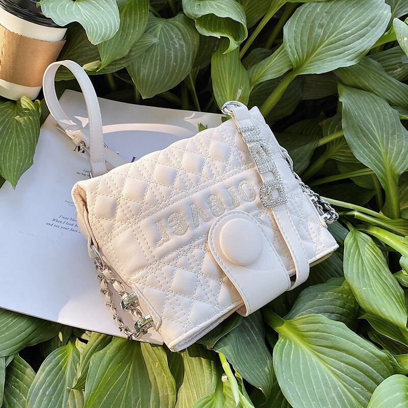 サマーチェーン レッド 夏物 メッセンジャーバッグ Tiancai_Wing_Bag55249321156