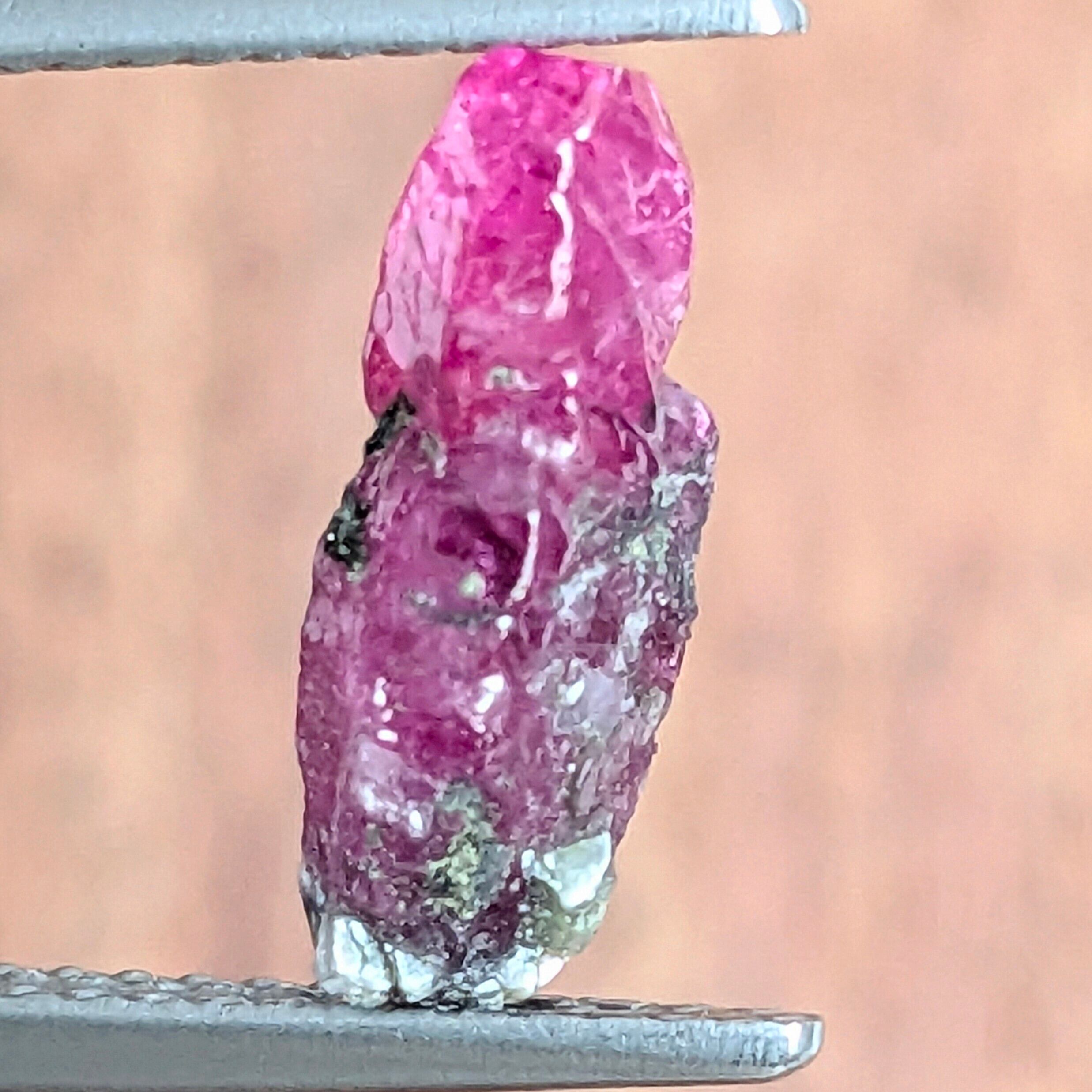 ルビー原石 ミャンマー・モゴック産【2.11ct】PRO207290 | Gem's