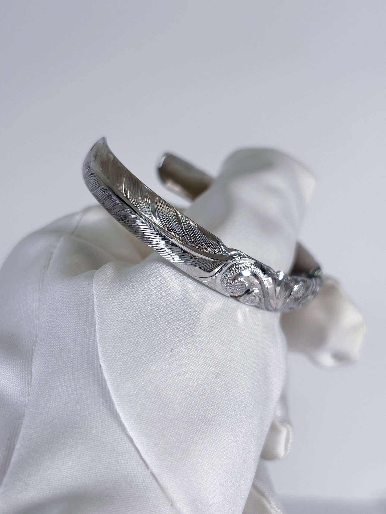 Plumeria Feather Bangle –Silver-