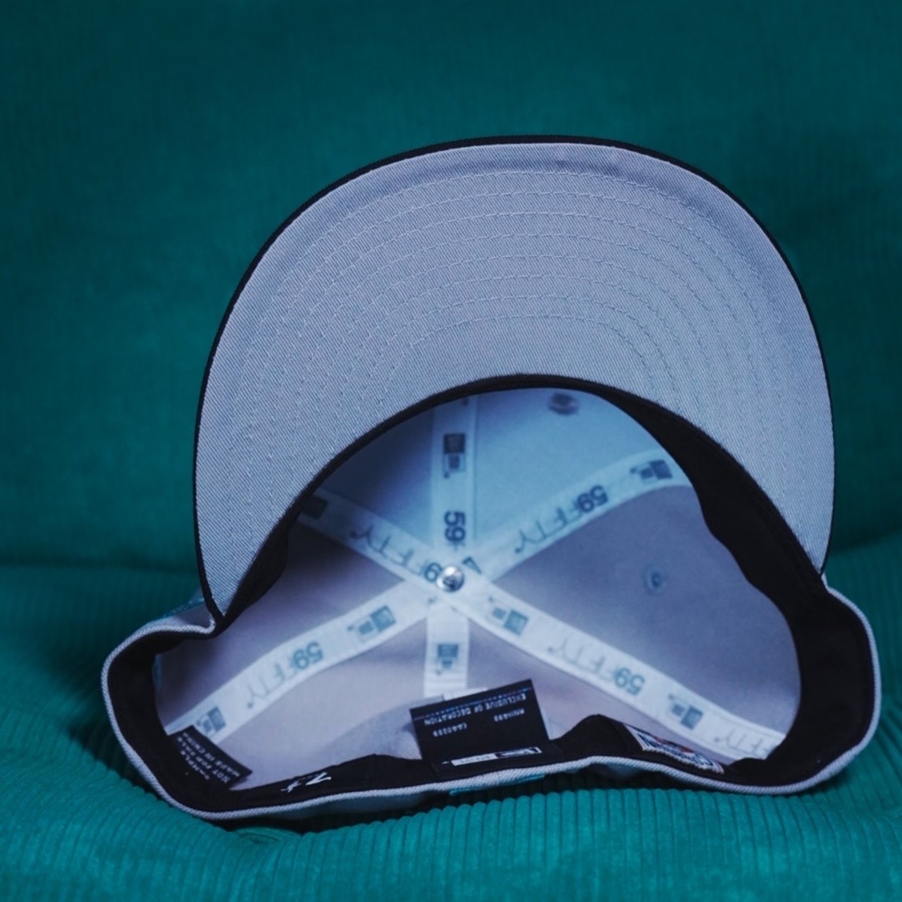 【gifthat別注】NEW ERA 59FIFTY/5950 NEYYANCO WS99 GRAY BLACK SEAGLASS