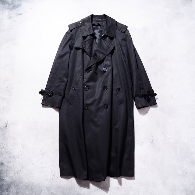 完品 ” Old Pierre cardin ” Beautiful silhouett Black mode vintage trench coat