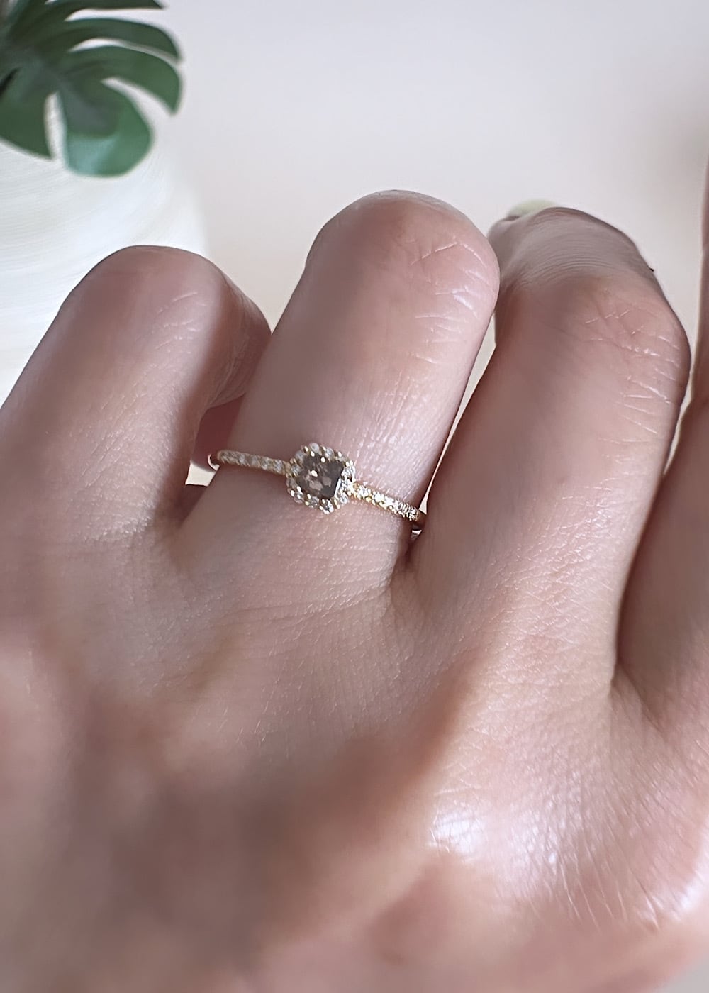 ファンシーブラウン ダイヤモンドリング 0.169 ct K18イエローゴールド