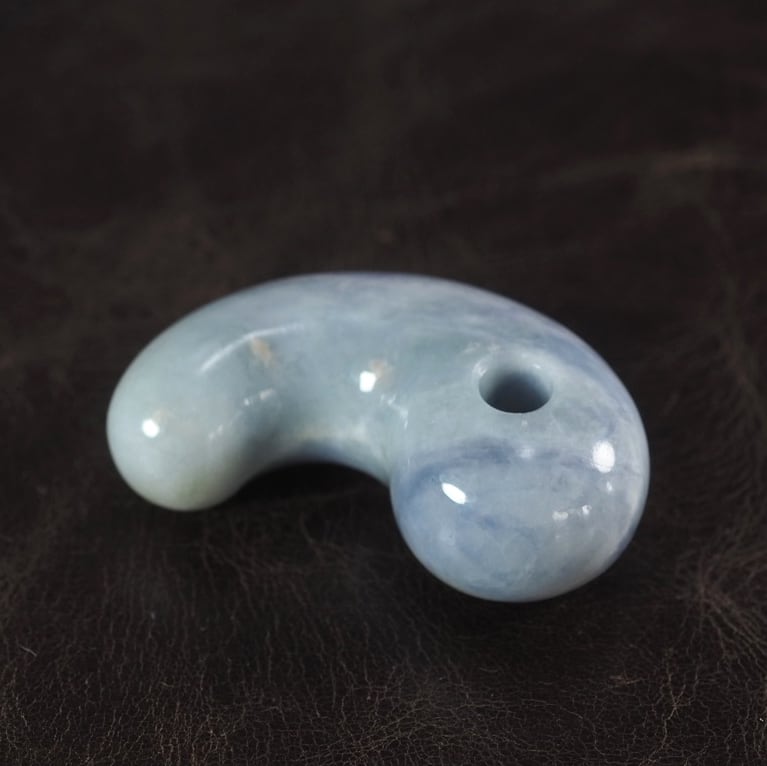 糸魚川翡翠 ラベンダー ヒスイ 勾玉 16.3g Itoigawa Lavender 糸魚川翡翠 ラベンダー ヒスイ 勾玉 16.3g Itoigawa Lavender