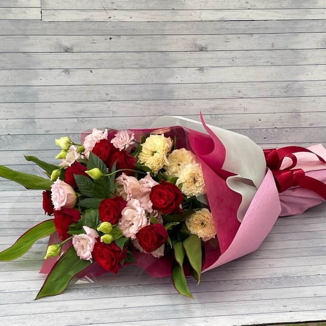 特別な記念日に贈るバラとトルコキキョウのt特別なブーケ「LOVE」【bq038】