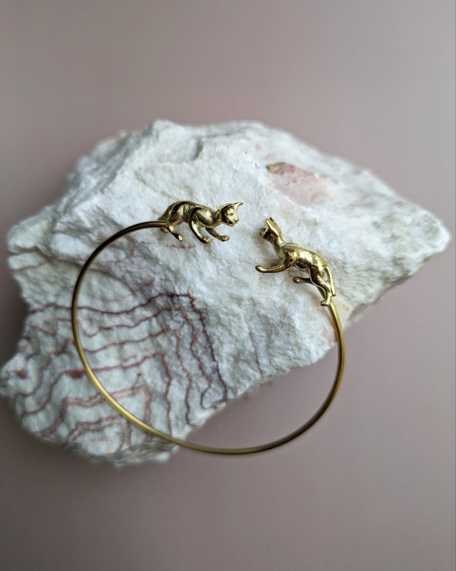 【labyrinthvintage】　Cat bangle