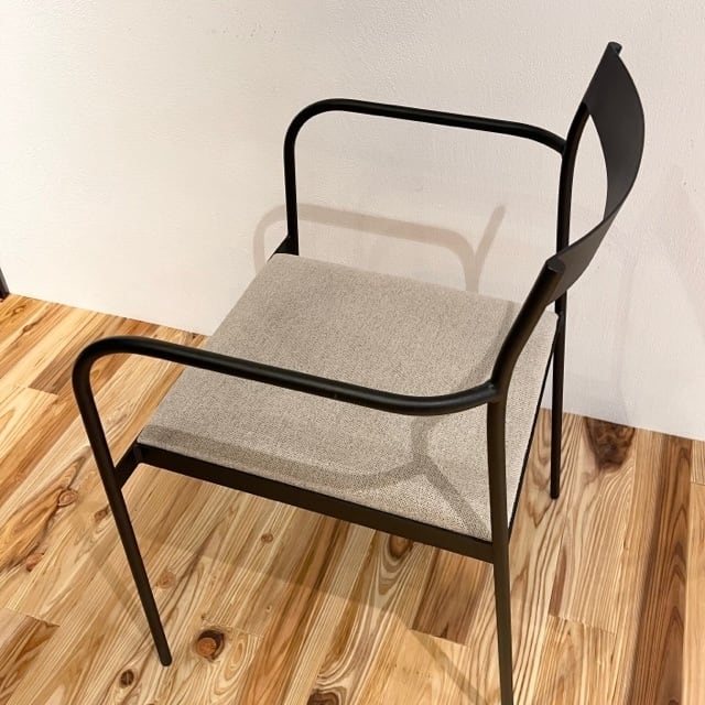 TRUCK FURNITURE タモ アームダイニングチェア PFアームチェア