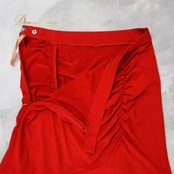 社交ダンス 衣装 スカート レッド系 タカダンス TAKA DANCE 赤 無地 シンプル 絞り 鮮やか レッスン 練習 ストレッチ 伸縮 上品 スタンダード ダンス衣装 華やか アシンメトリー