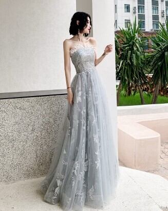 ビジュー オフシェル 精美 ベアトップ パーティードレス