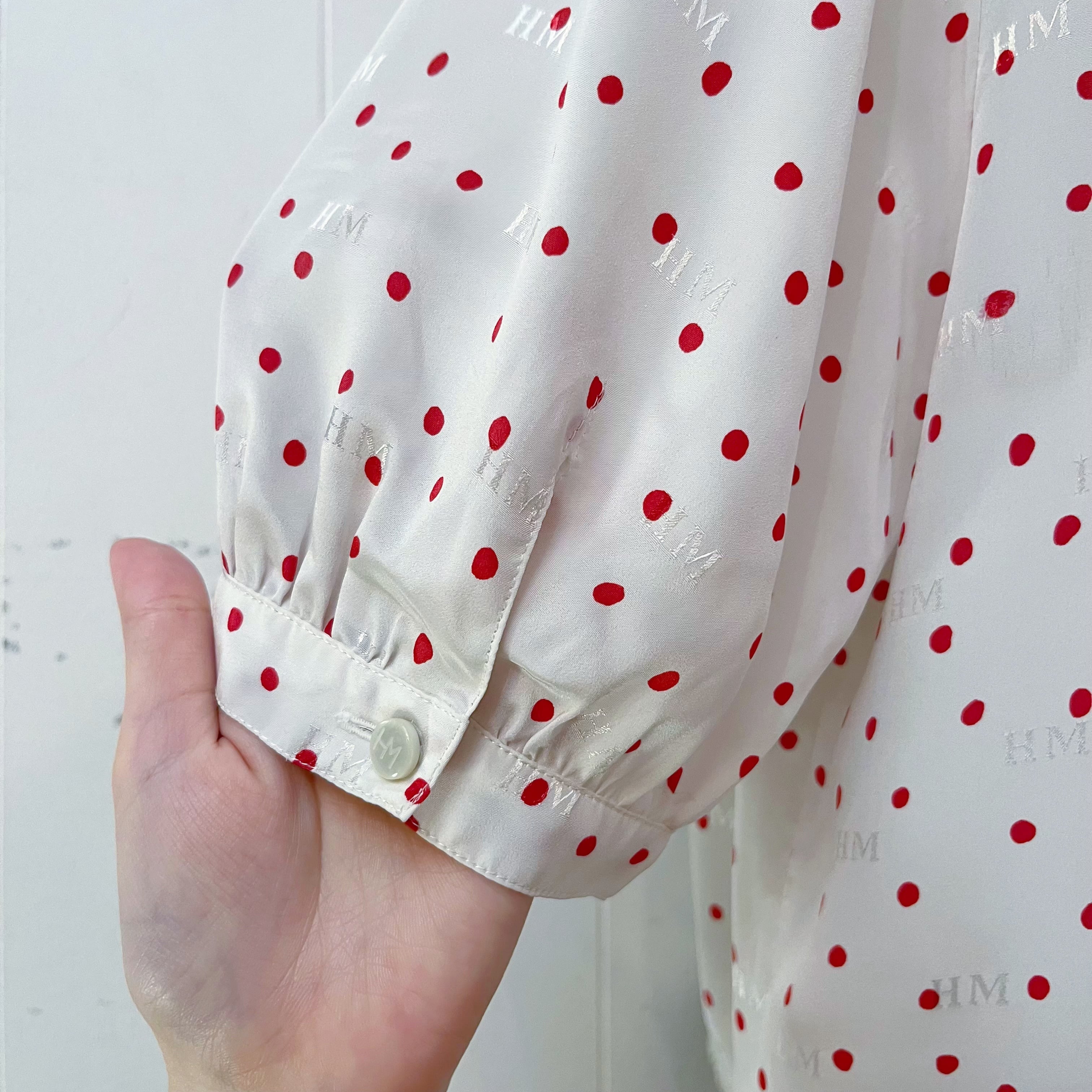 red dot pleats white blouse