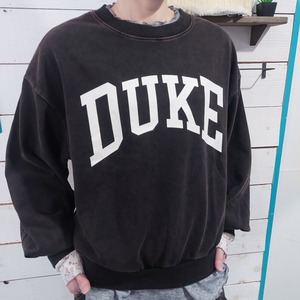 『People's』2727 裏毛スウェット ケミカル加工 カレッジロゴ プリント プルオーバー DUKE