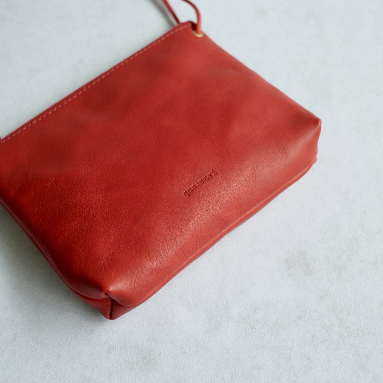 KN POCHETTE 18-03