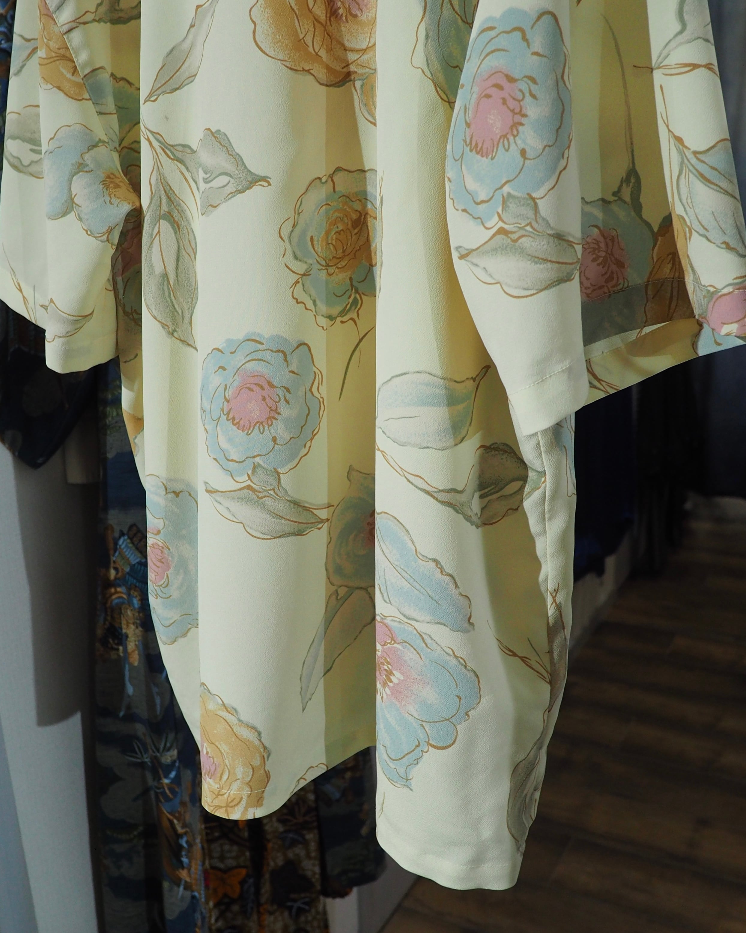 1980s Pale tone Flower printed vintage Open collar SS shirt