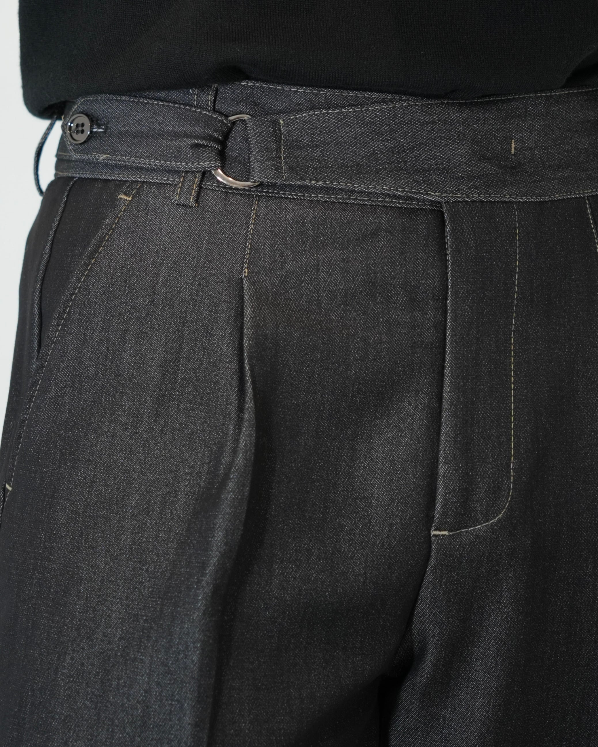 快適設計】ストレッチテーパードデニムスラックス | sommesso