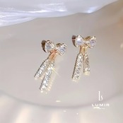 ブリリアンスリボンタッセルピアス