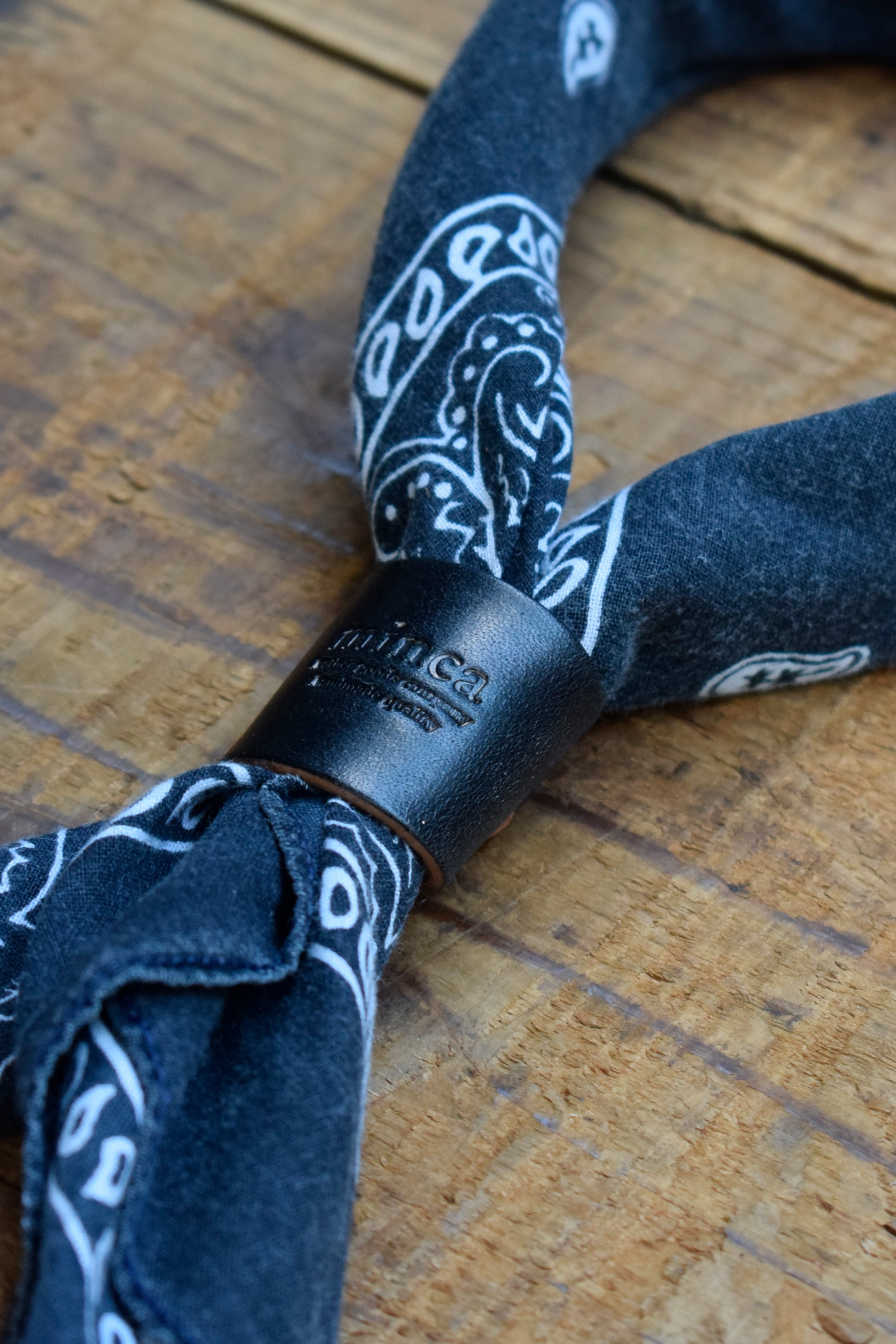 Bandana holder | 高級皮革ならminca｜栃木レザーのバッグ 財布 名刺入