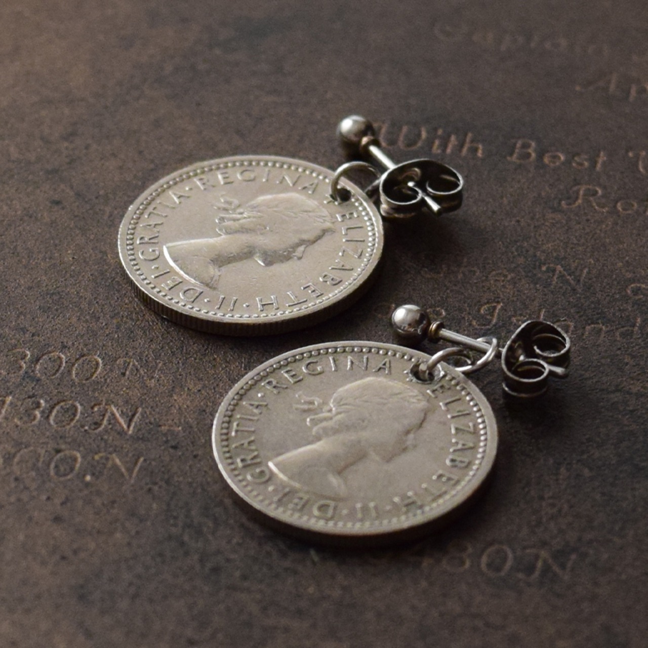 シックスペンスコインボールピアス